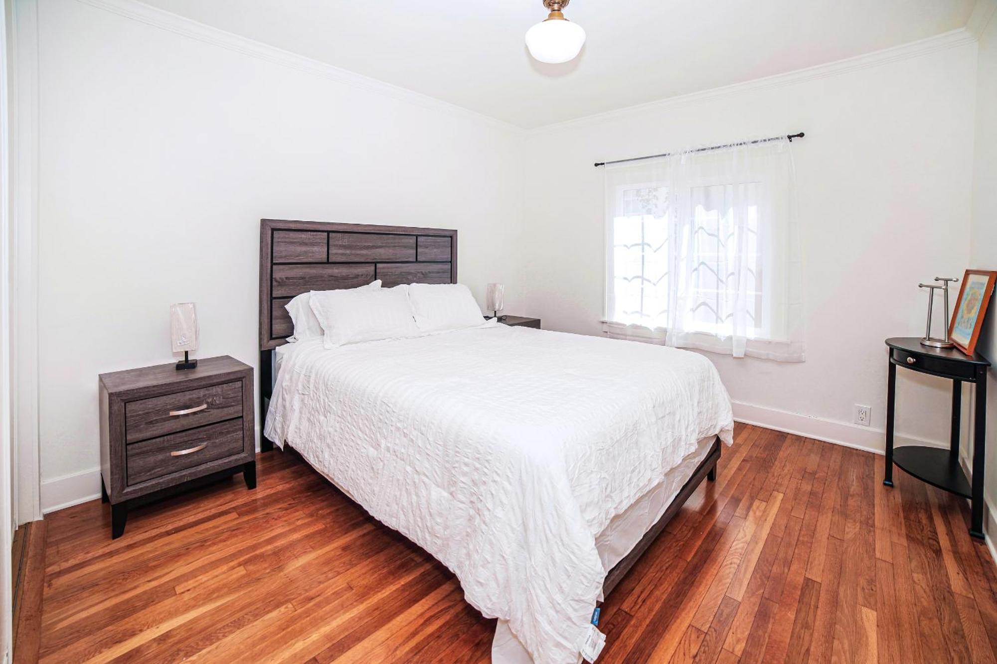 Chic Staylish 2-bedroom 1-bathroom By Santa Monica & Ucla Area Сasa de vacaciones